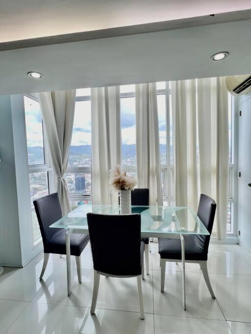 2br Unit At The Center Of Apartment Cebu