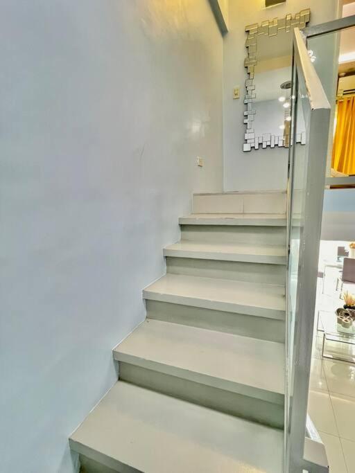 2br Unit At The Center Of Cebu